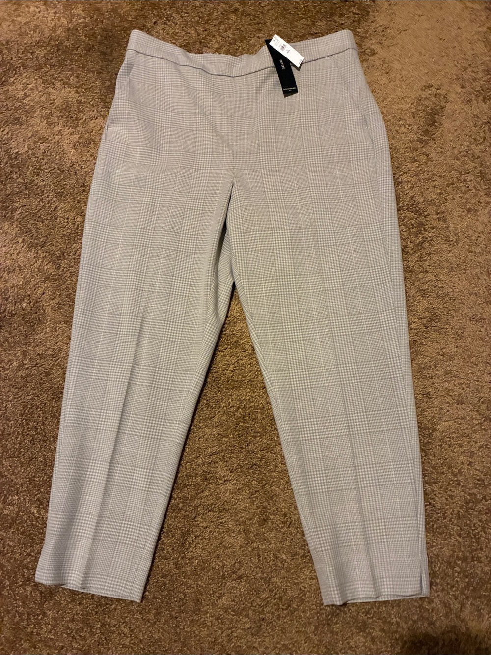 BANANA REPUBLIC Gray Plaid Pull On Dress Pants. Size 12 Petite. Hayden Pant NWT